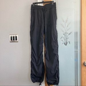 Lululemon Athletica Pants Size 6 TALL like New